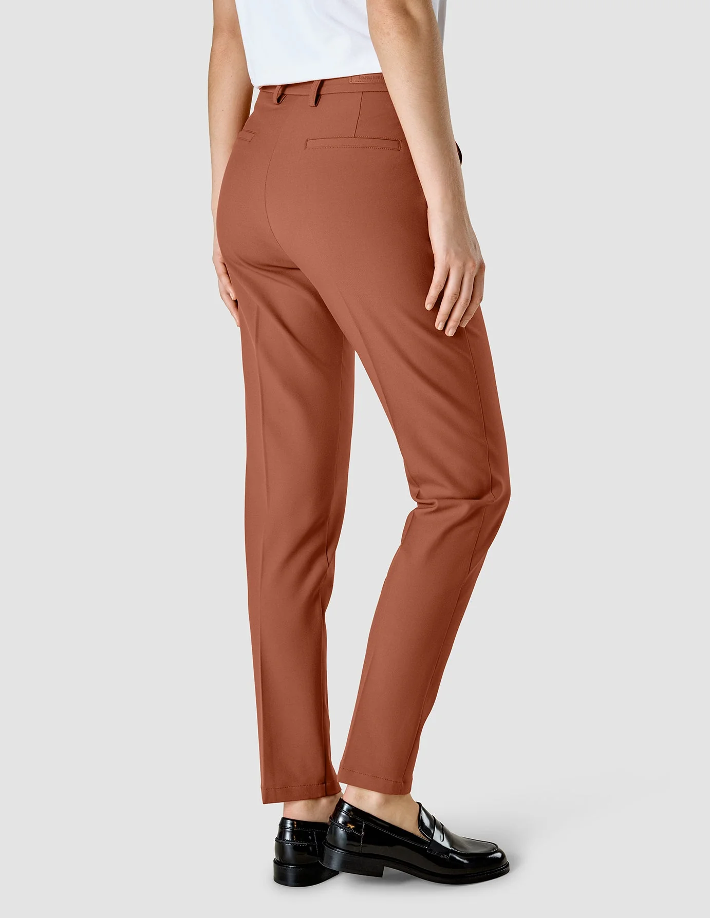 Essential Pants Tapered Terracotta - Image 4